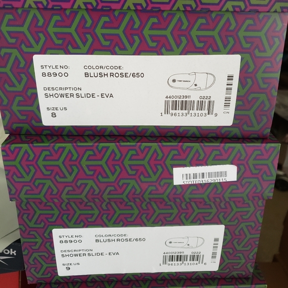 Tory Burch Logo Shower Slides - Picture 7 of 7